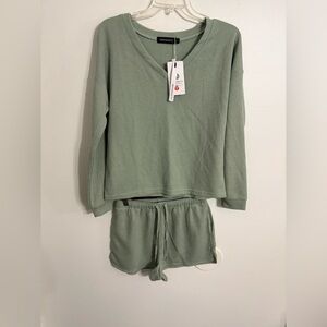 merokeety Green short Set Relaxed Fit New with tags Size Small